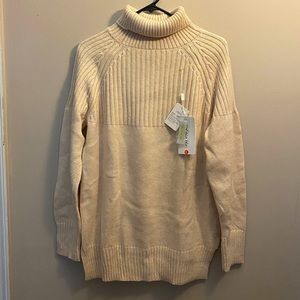 Cream turtle neck new never worn